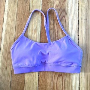 Lululemon lavender flow Y bra size 4 with pads